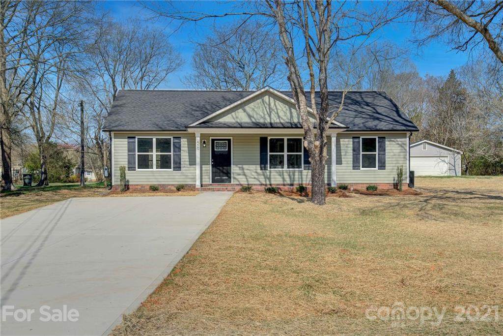 4487 Pebblebrook Circle - Photo 1