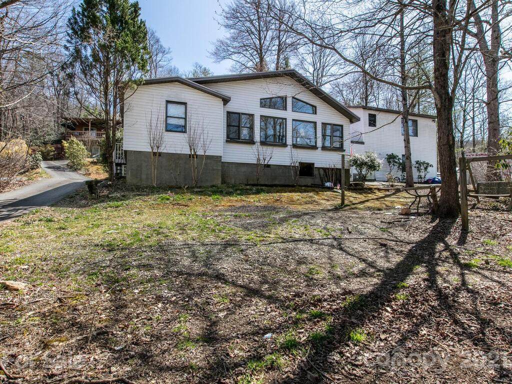 138 Holly Street - Photo 1