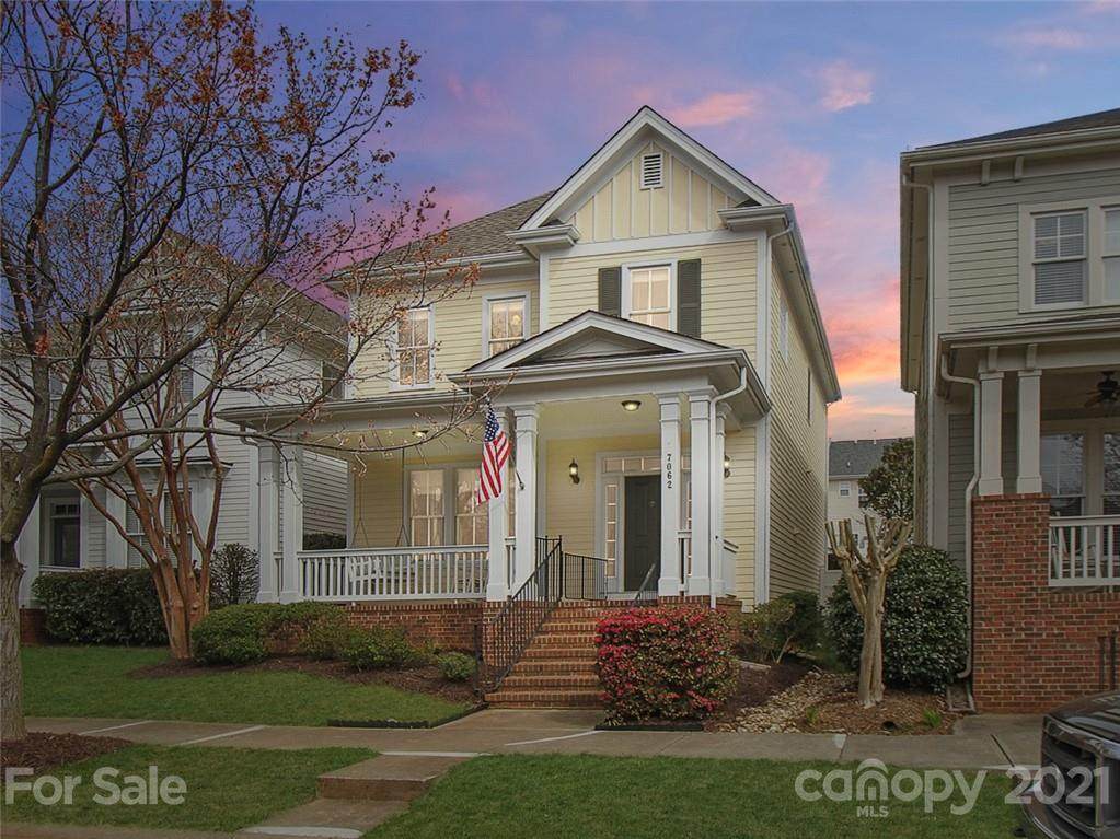 7062 Blakeney Greens Boulevard - Photo 1