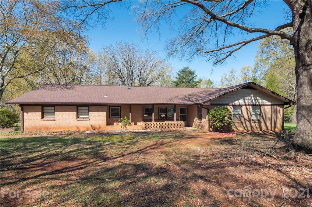 7123 Cedarbrook Drive - Photo 1