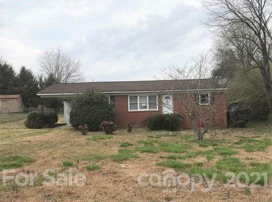 2304 Woodleaf Drive - Photo 1