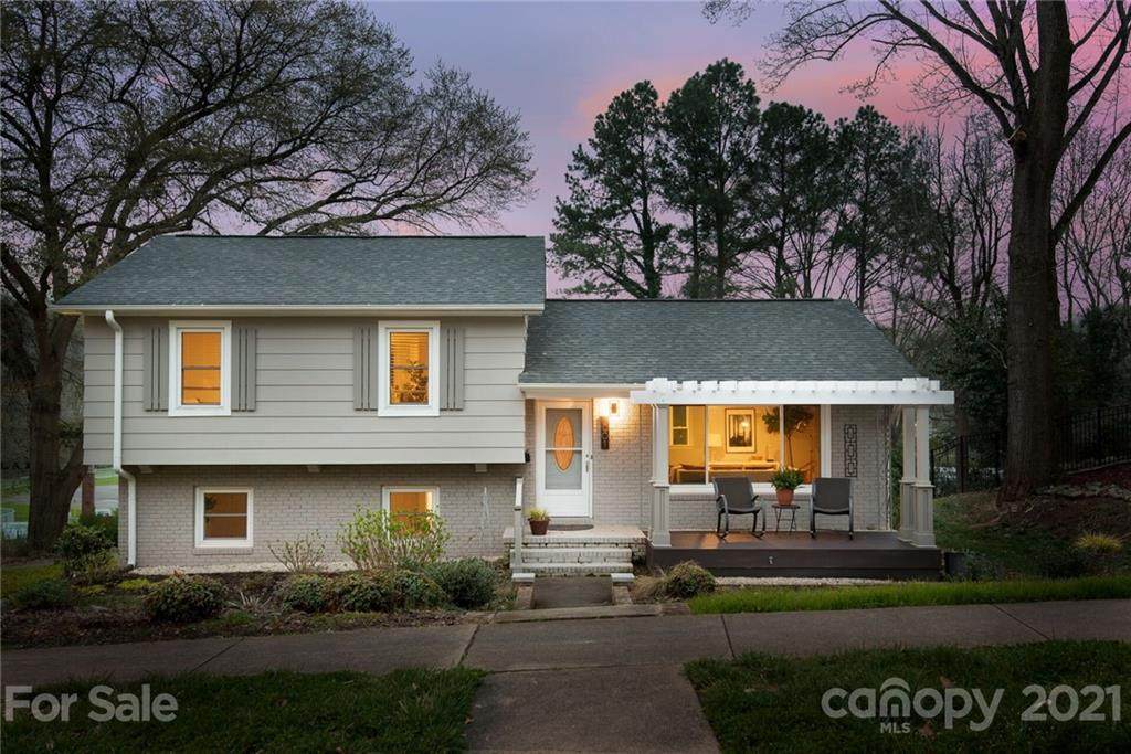 6901 Woodstock Drive - Photo 1
