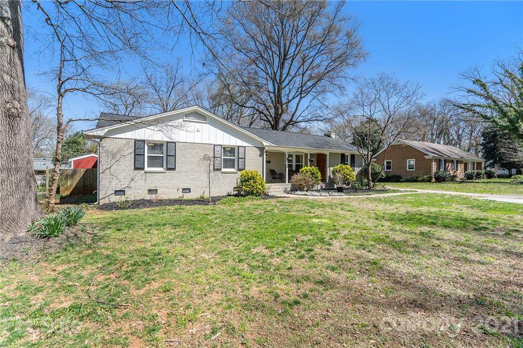 4235 Sudbury Road - Photo 1