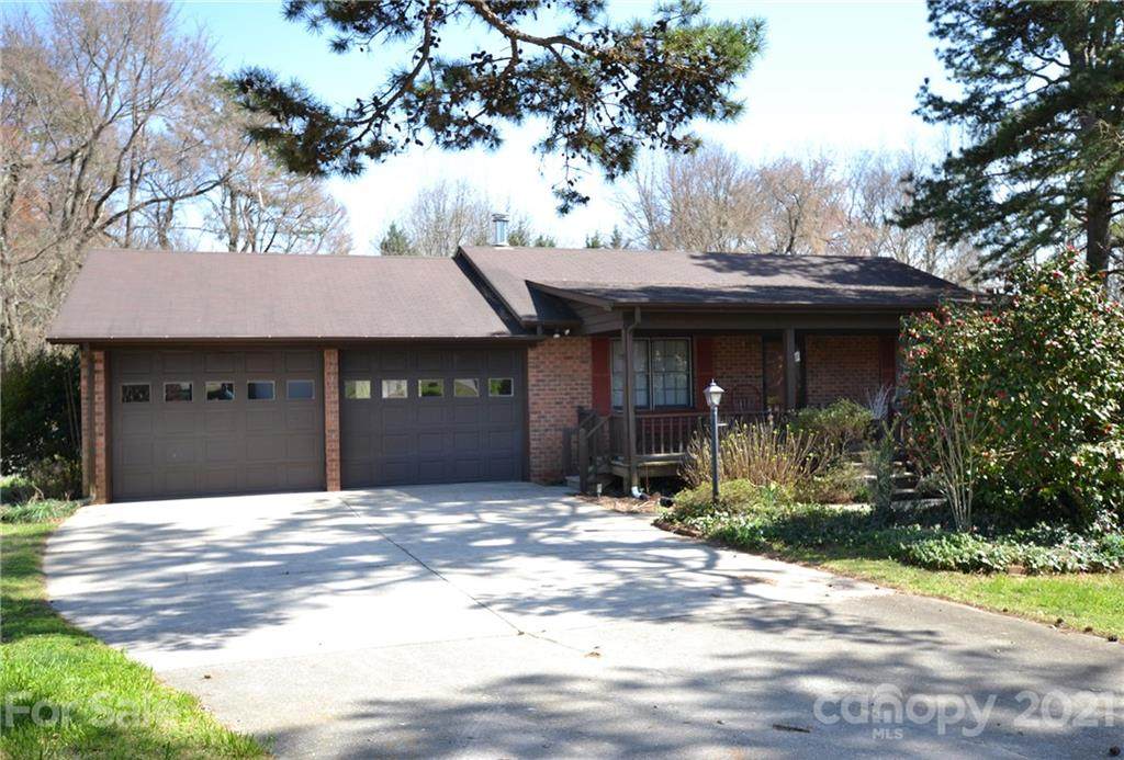 502 Eastminster Drive - Photo 1