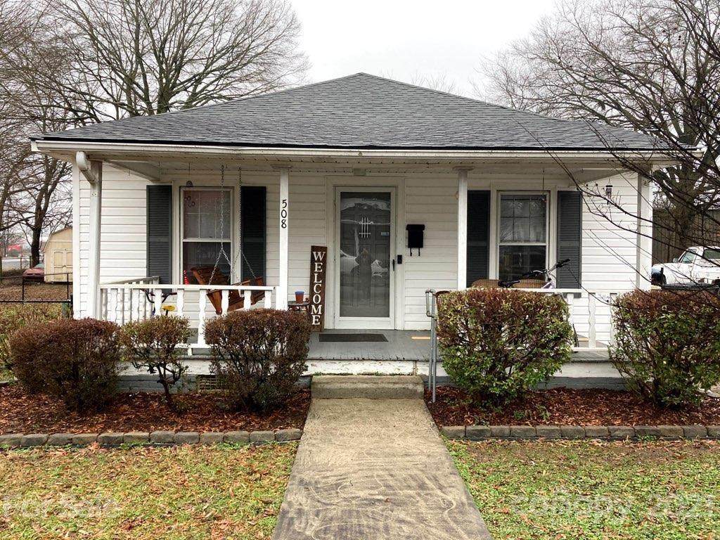 508 10th Street - Photo 1