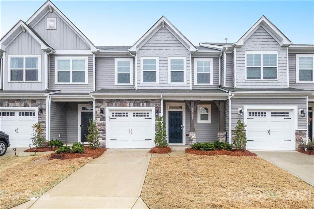 15013 Savannah Hall Drive - Photo 1