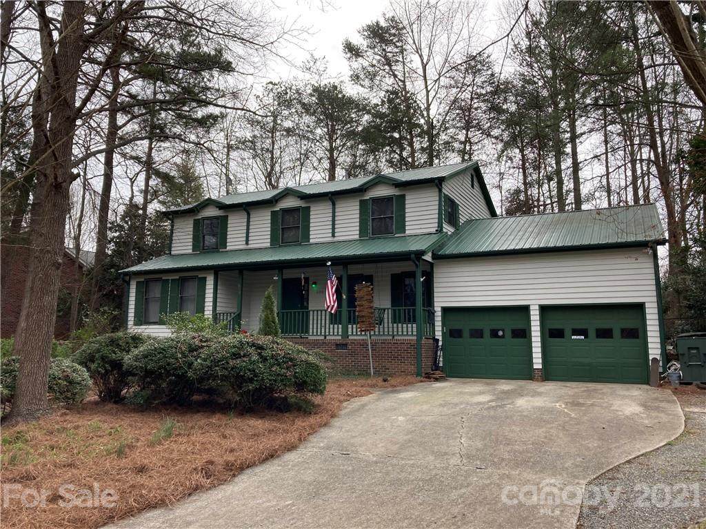 608 Woodberry Drive - Photo 1