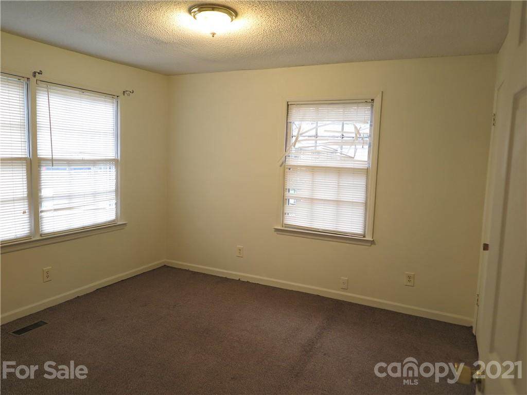 405 Vance Street - Photo 1