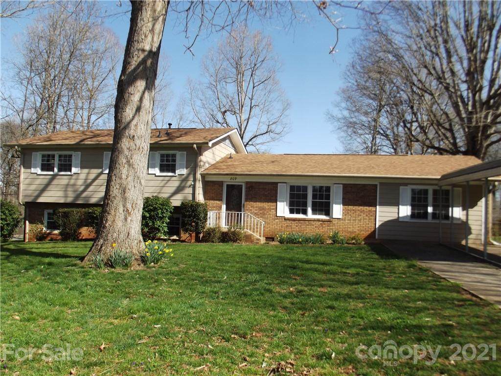 809 23rd Street - Photo 1