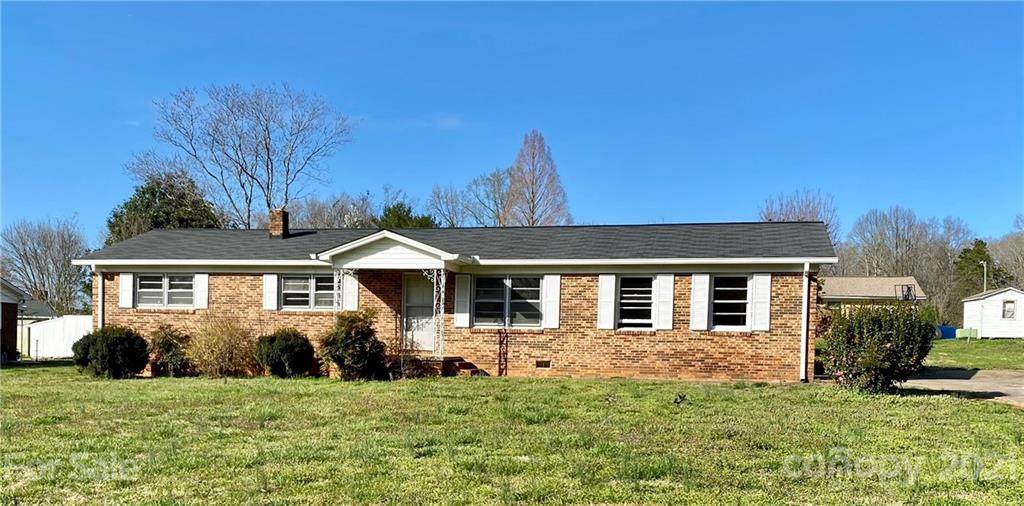802 Surry Drive - Photo 1
