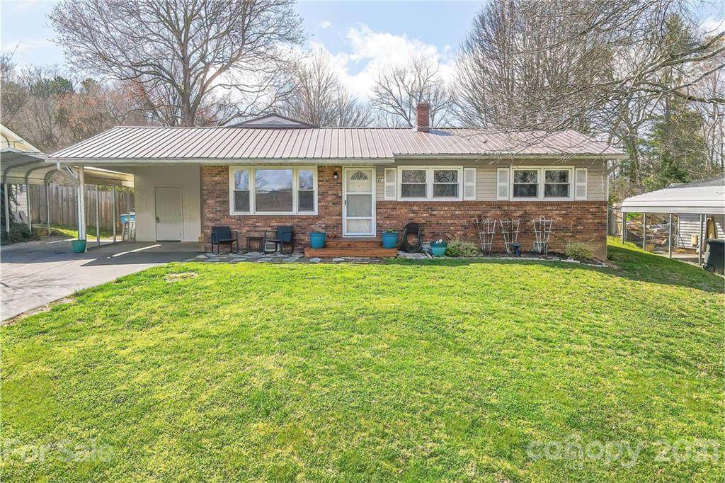 401 Rowland Road - Photo 1