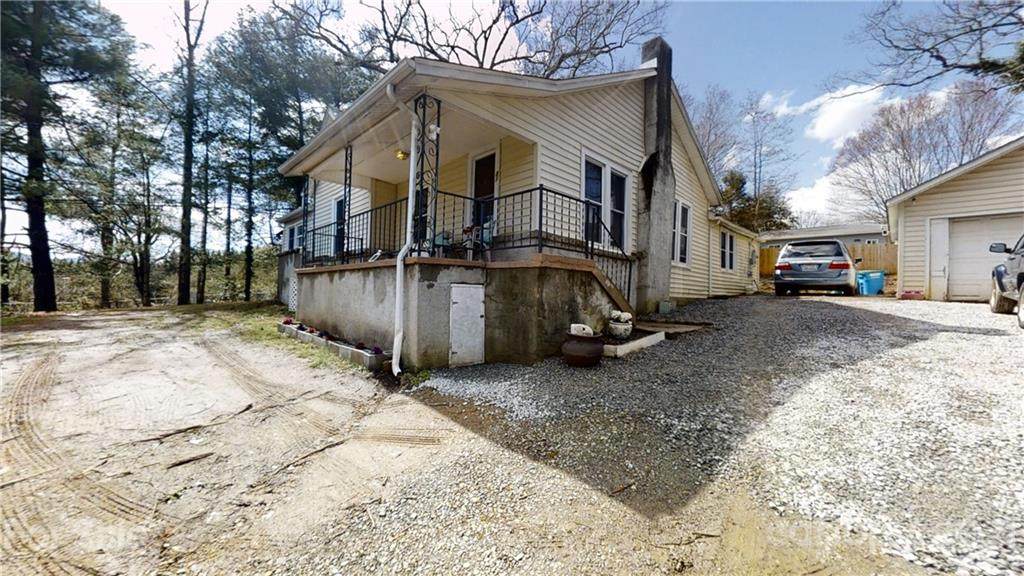 81 Eastview Circle - Photo 1