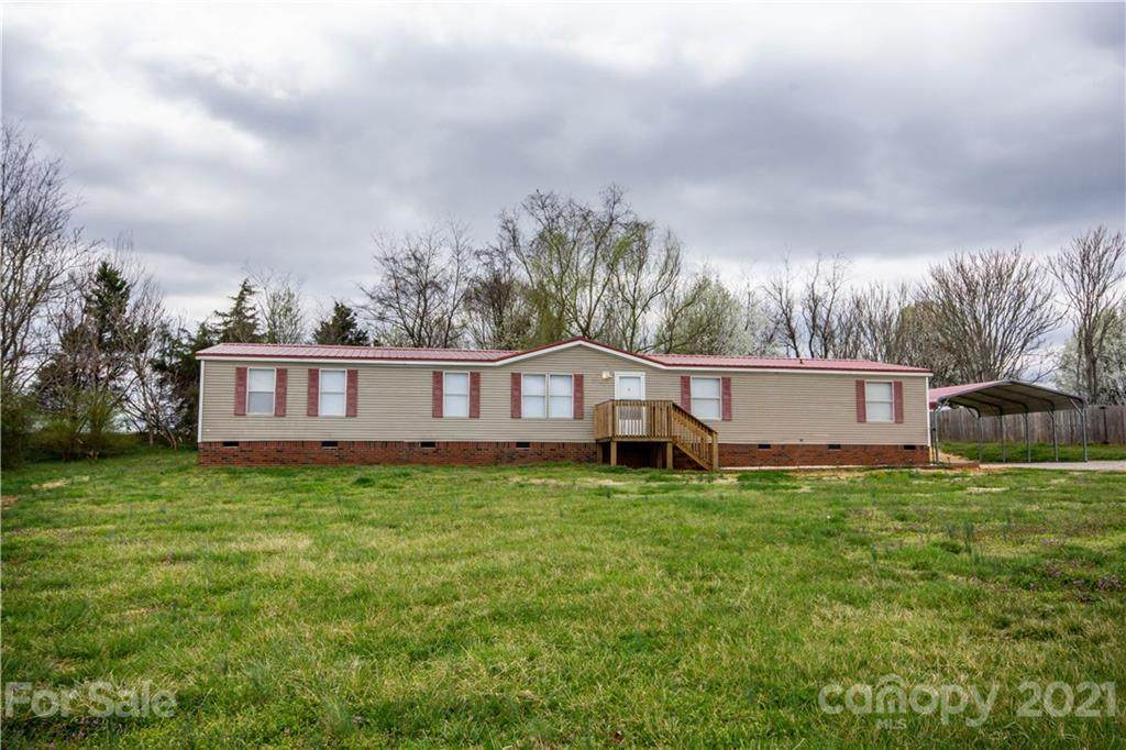 121 Northfield Road - Photo 1