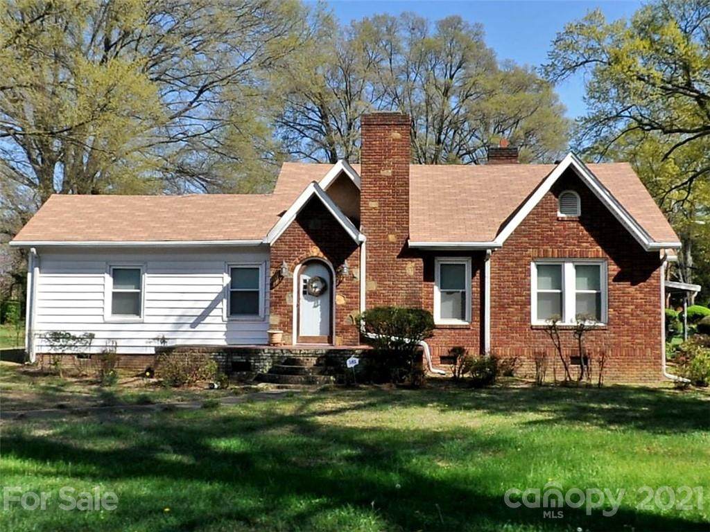 4906 Graham Street - Photo 1