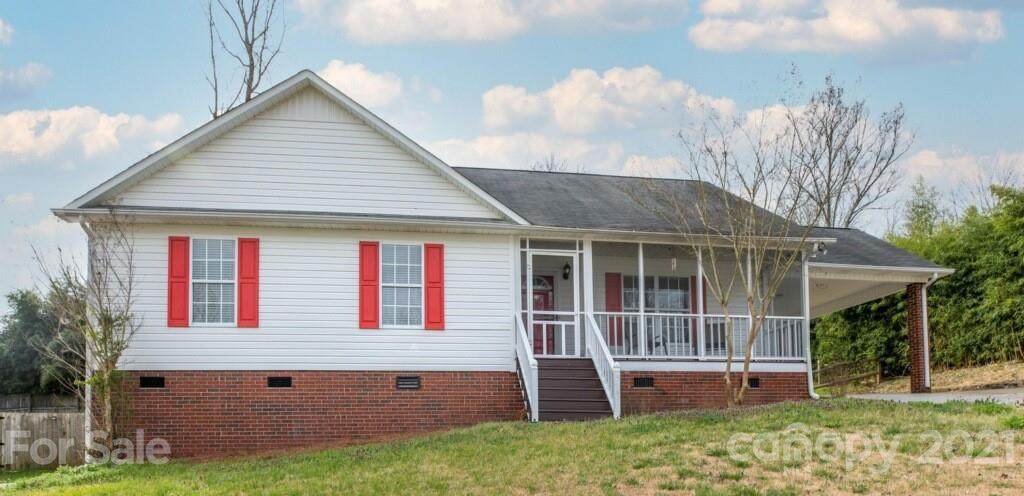 1669 Ashridge Road - Photo 1