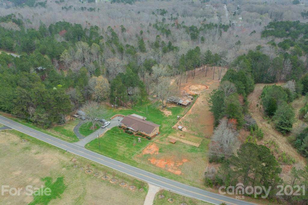 1804 Mayberry Road - Photo 1