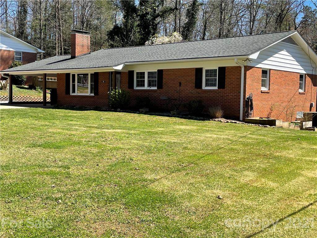 42 Oak Circle - Photo 1