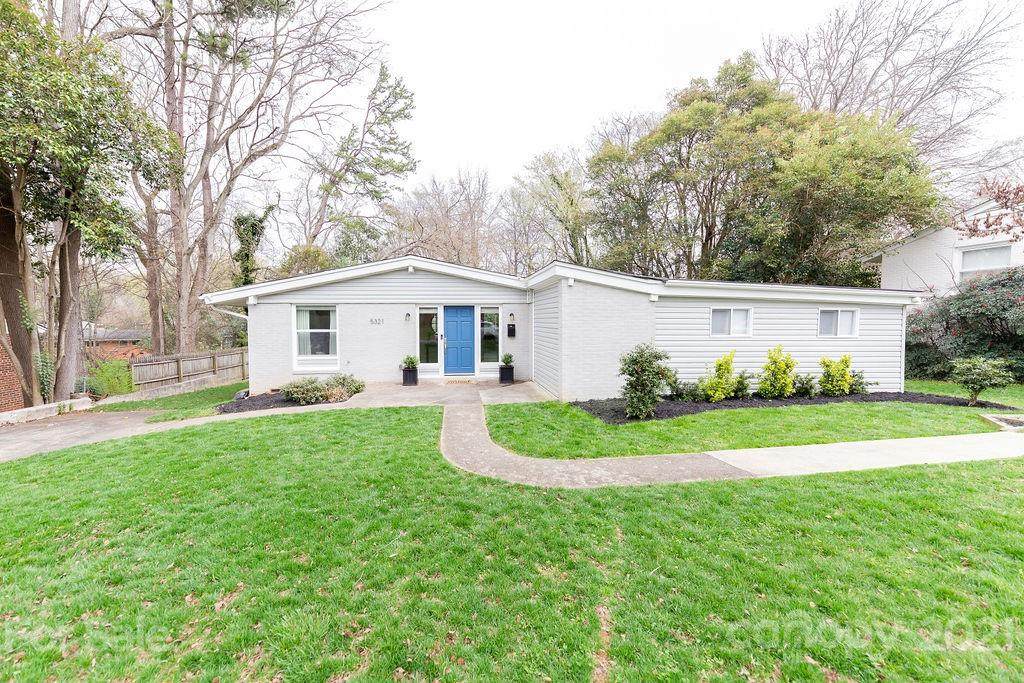5321 Murrayhill Road - Photo 1