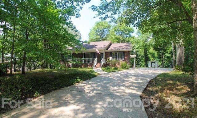 209 Roberts Avenue - Photo 1