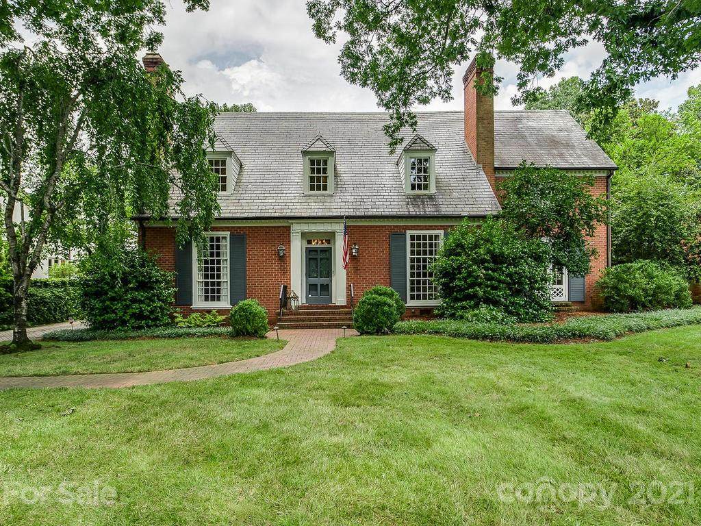 2064 Queens Road - Photo 1
