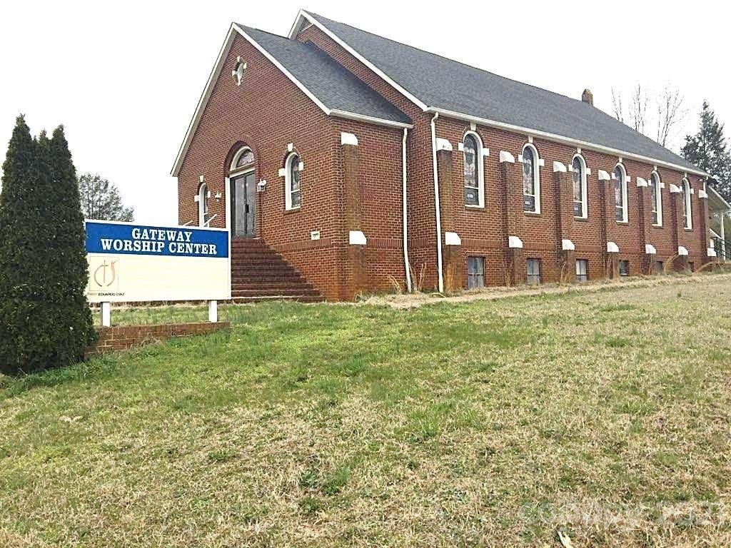 5688 Reid Road - Photo 1