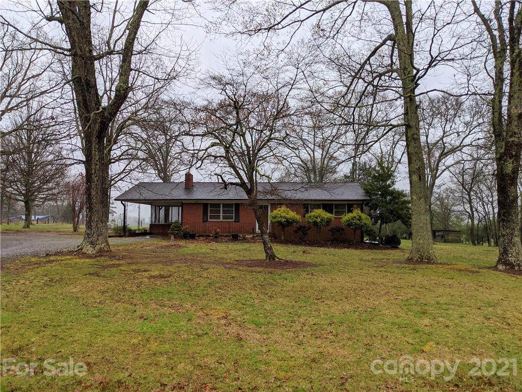 6075 Hwy 182 Highway - Photo 1