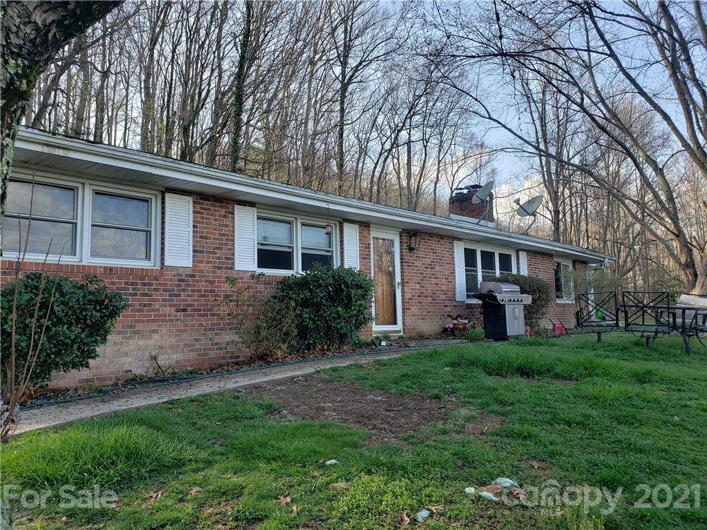709 Halsbury Avenue - Photo 1