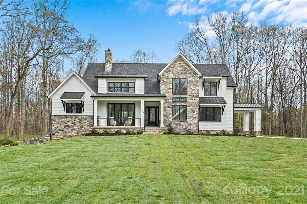 9614 Beatties Ford Road - Photo 1
