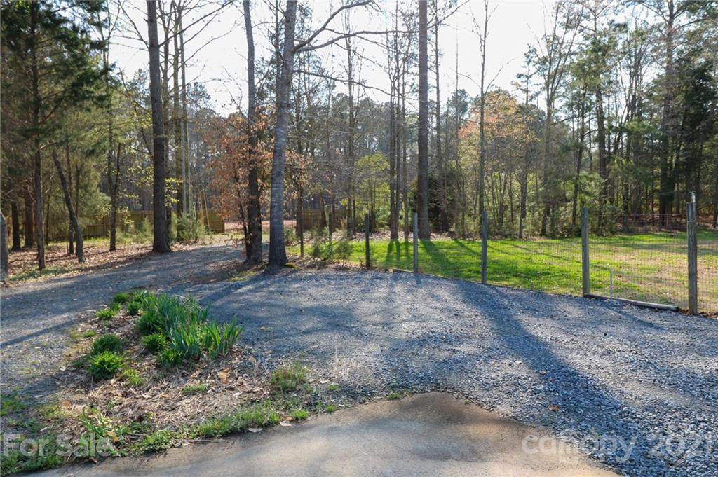 3634 Dobys Bridge Road - Photo 1