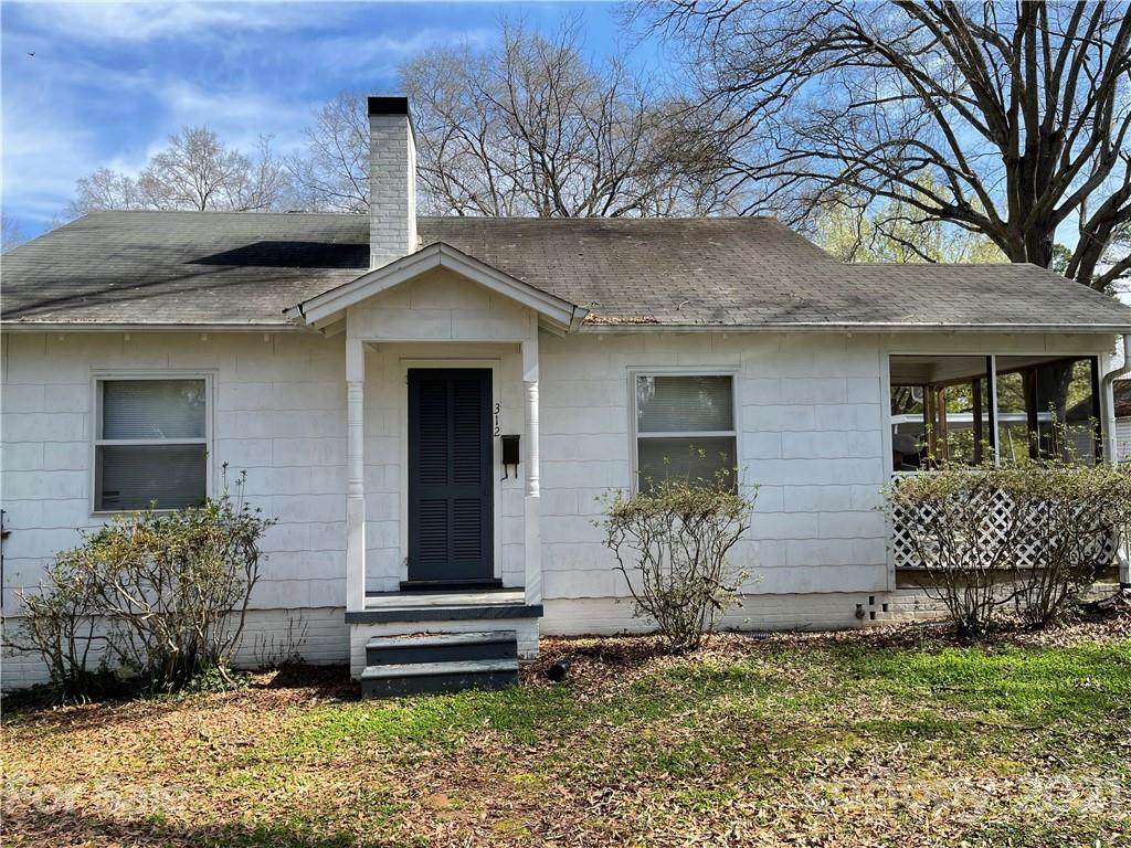 312 Oakhurst Avenue - Photo 1