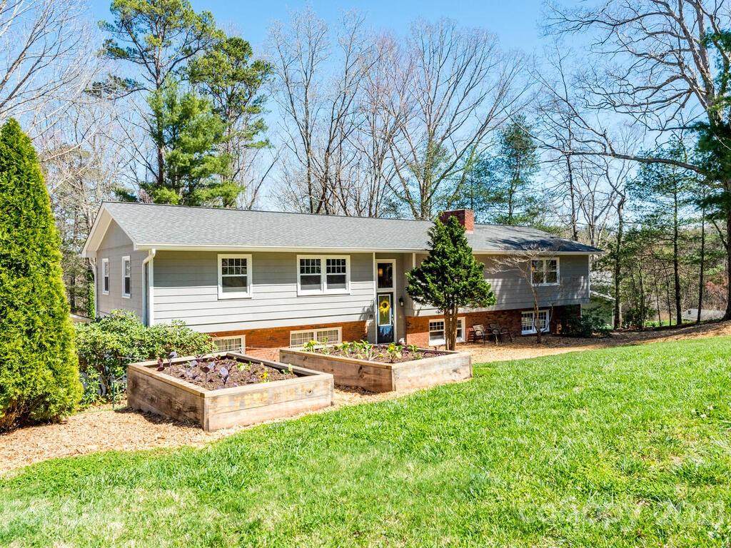 19 Auburndale Drive - Photo 1