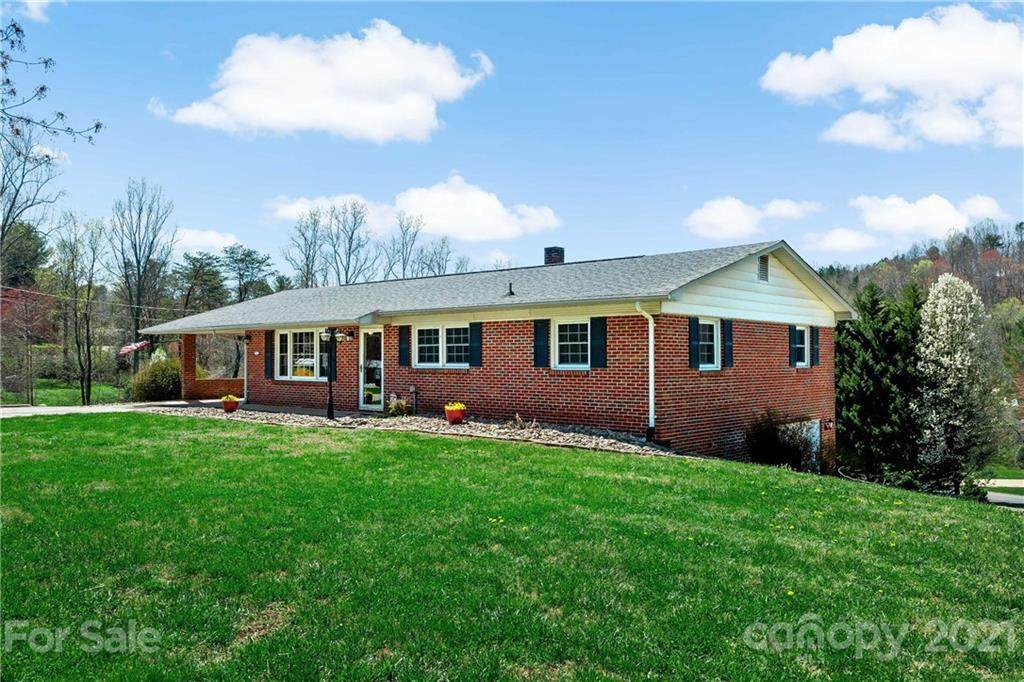 905 Veterans Drive - Photo 1