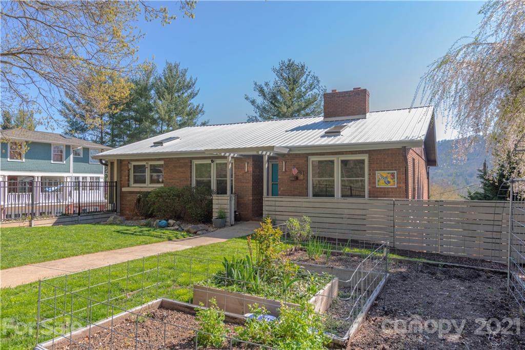 150 Cambridge Road - Photo 1