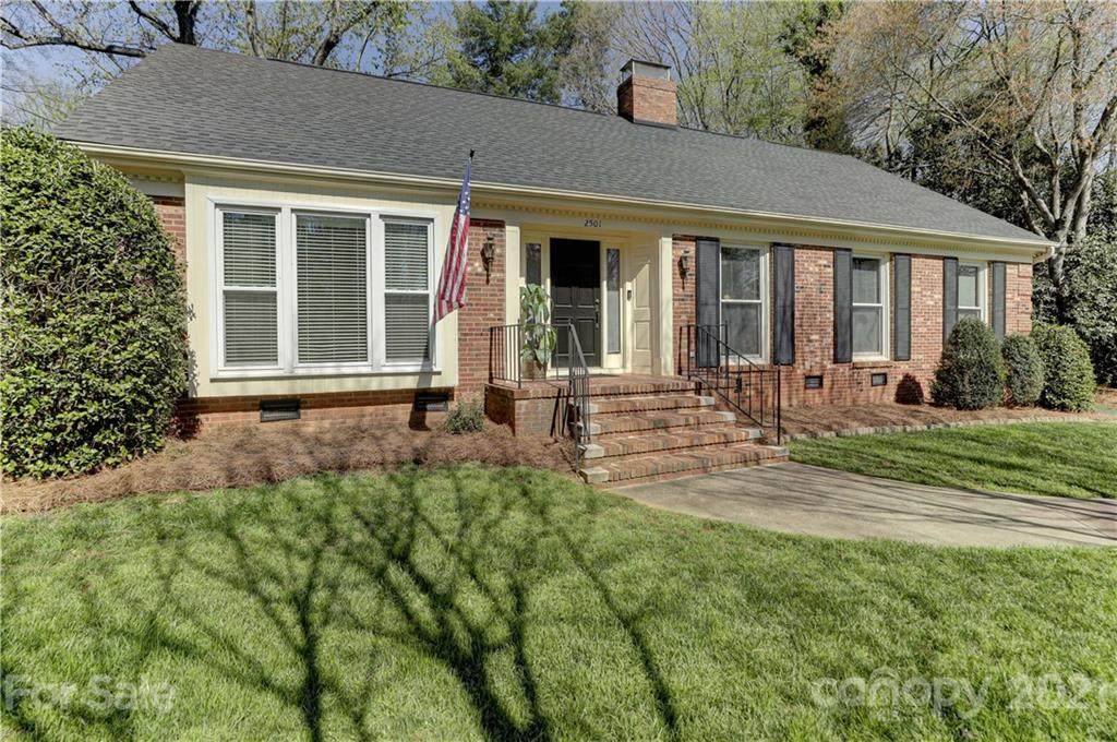 2501 Red Barn Lane - Photo 1