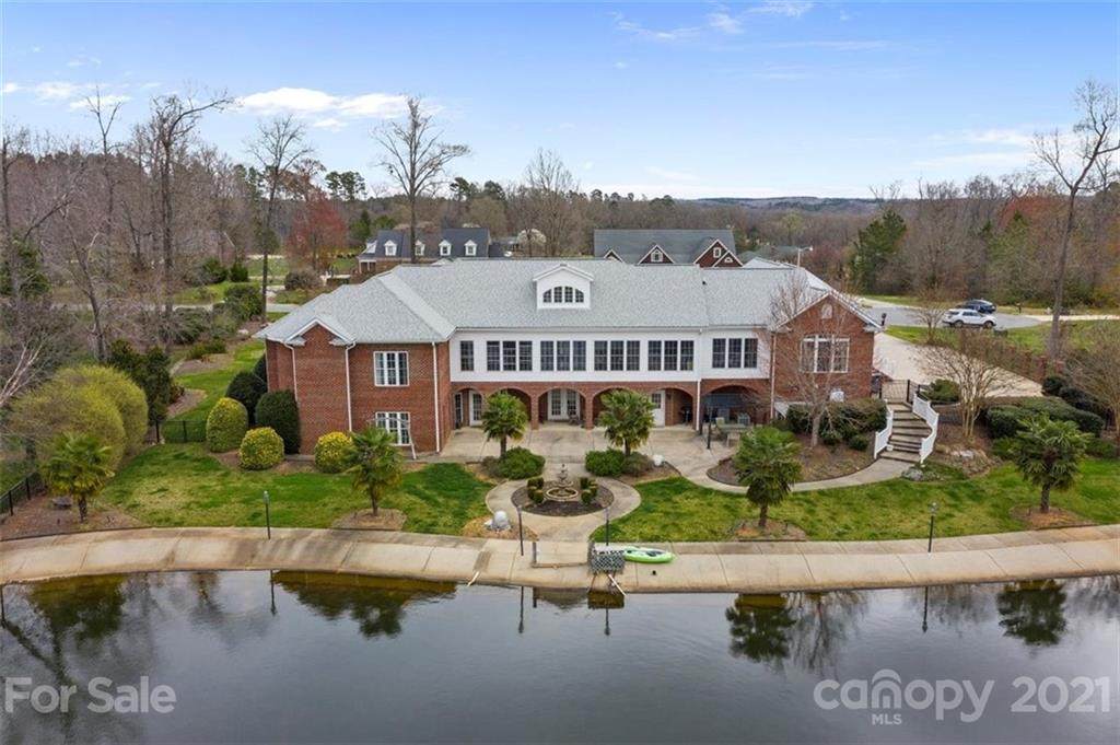 6823 Manatee Drive - Photo 1