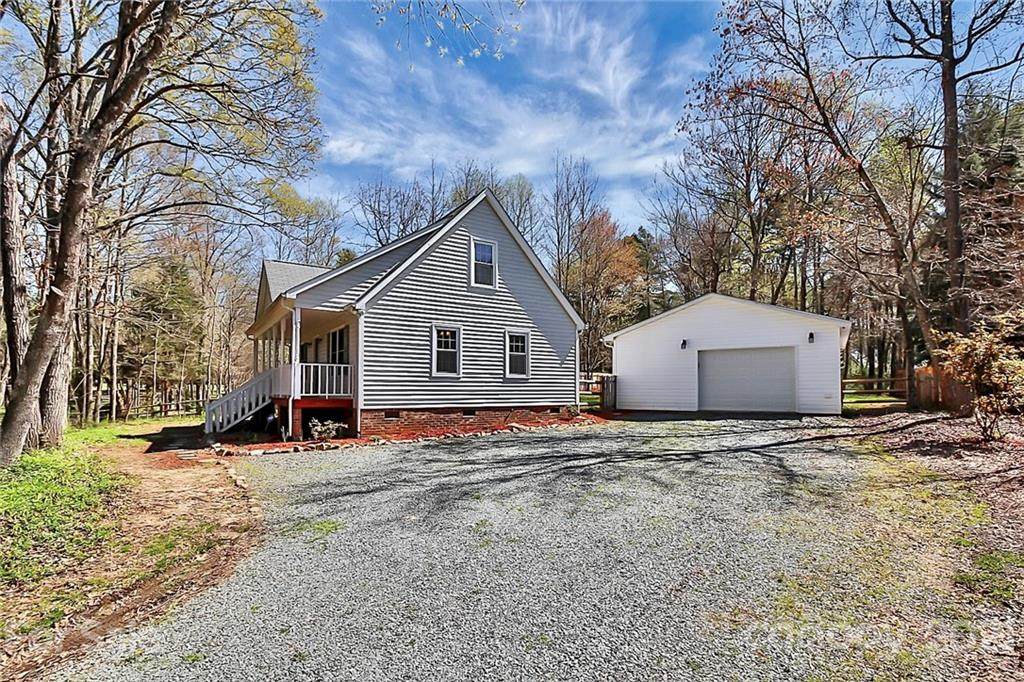 6909 Birdsong Lane - Photo 1