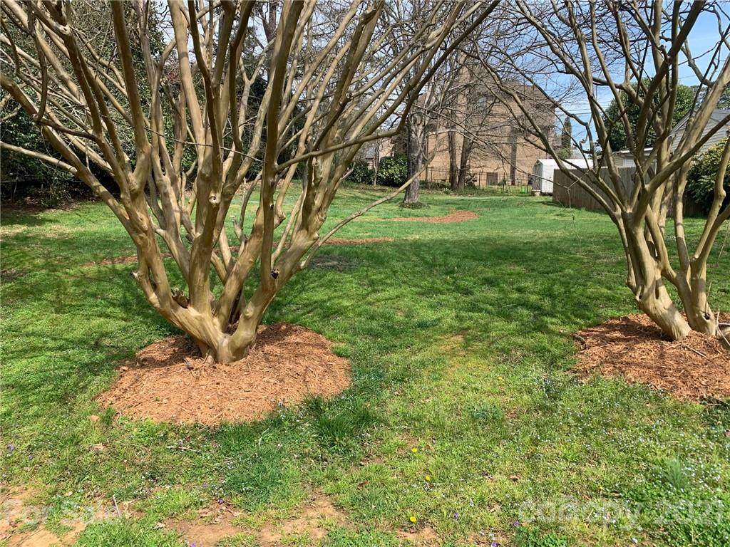 6150 Sharon Road - Photo 1