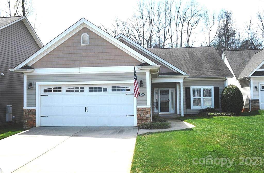 709 Cordova Court - Photo 1