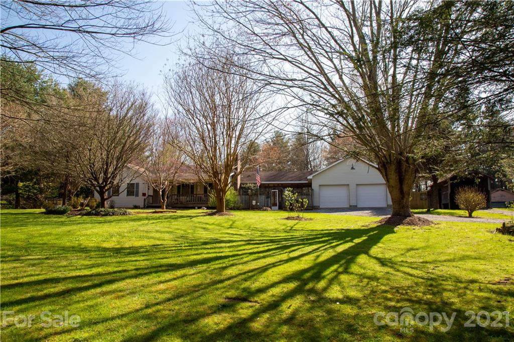 380 Ridgeway Drive - Photo 1