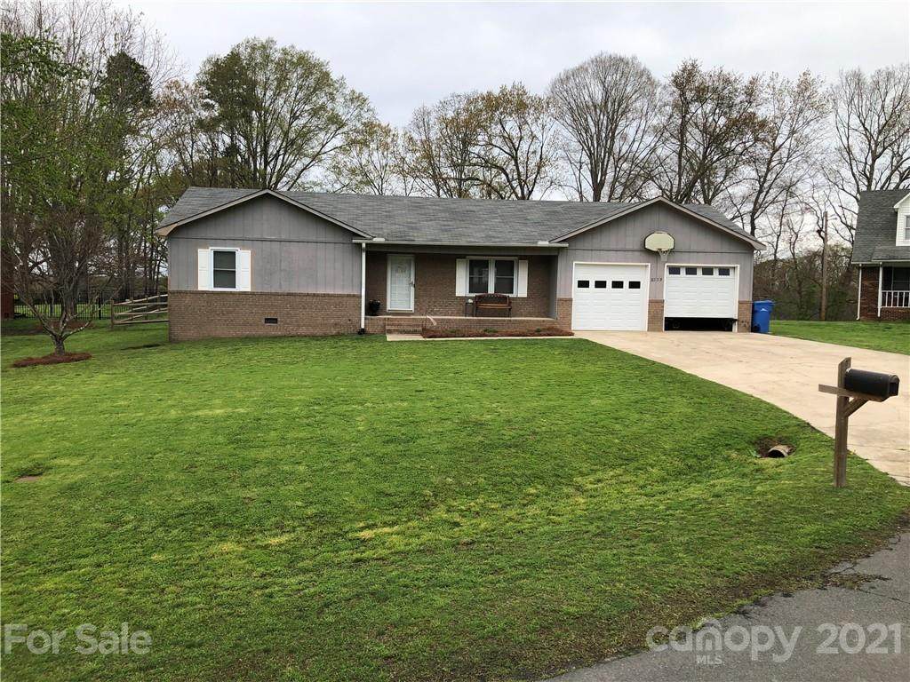 2223 Fairfield Court - Photo 1