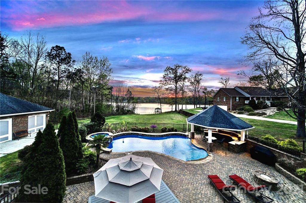 5230 Plantation Ridge Road - Photo 1