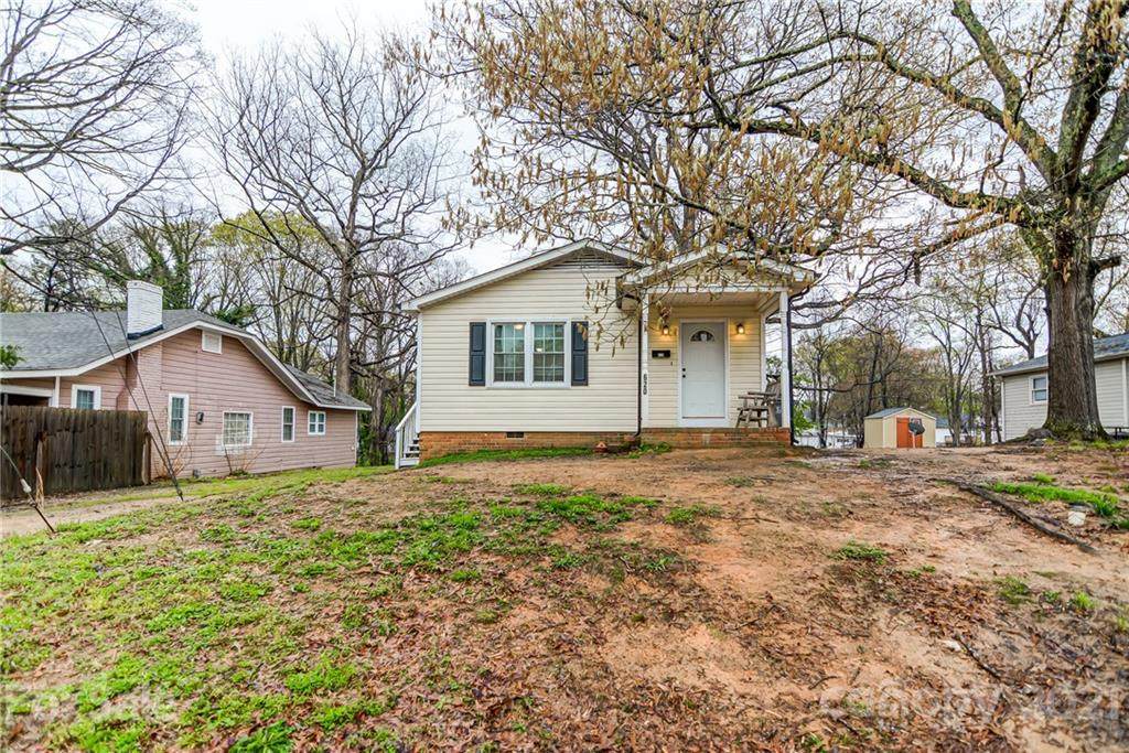 620 Laundry Street - Photo 1