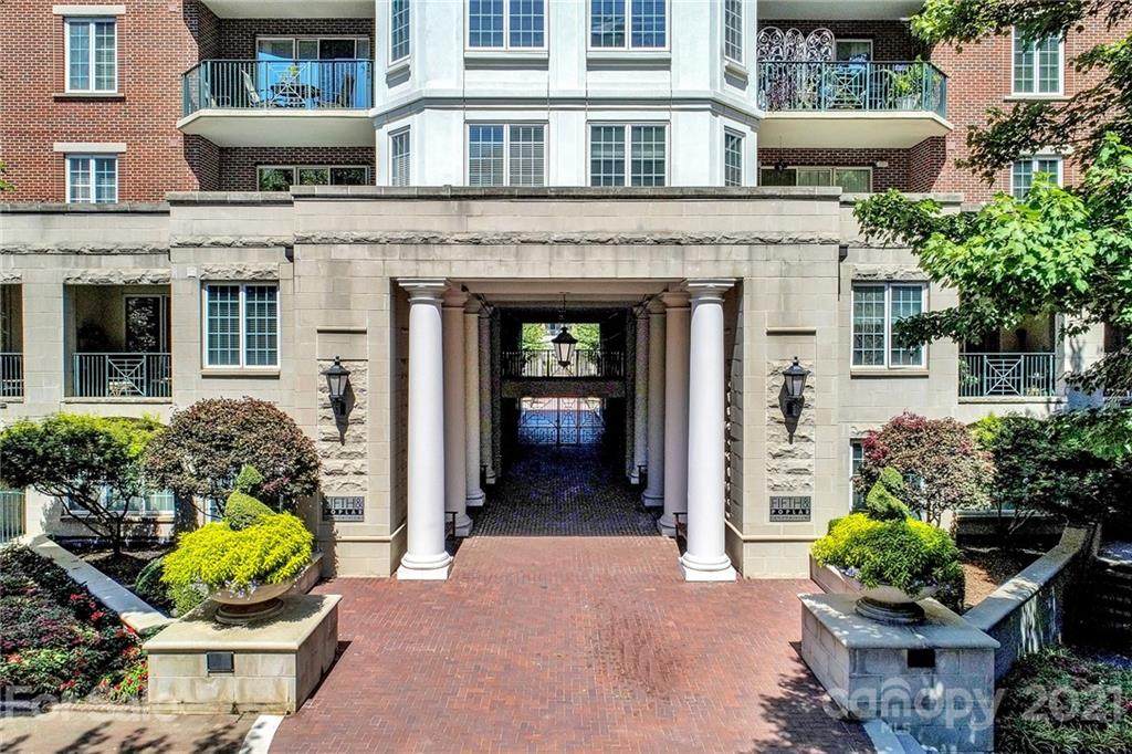 300 5th Street - Photo 1