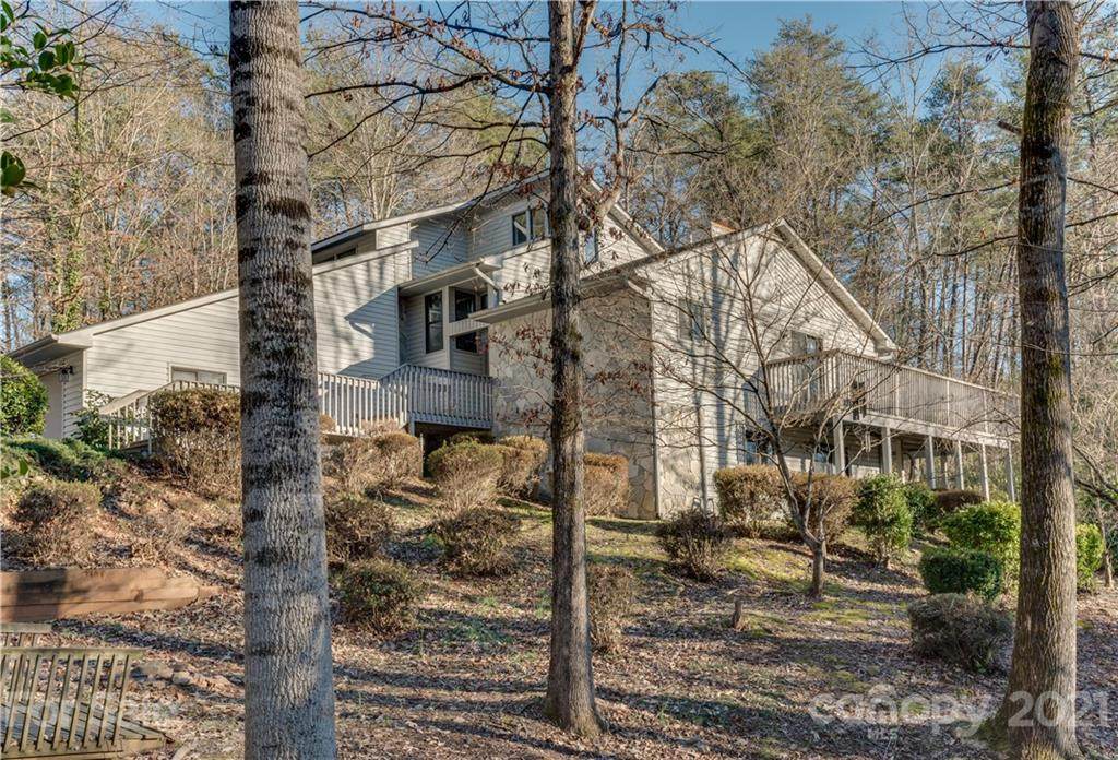 312 Jonathan Lane - Photo 1