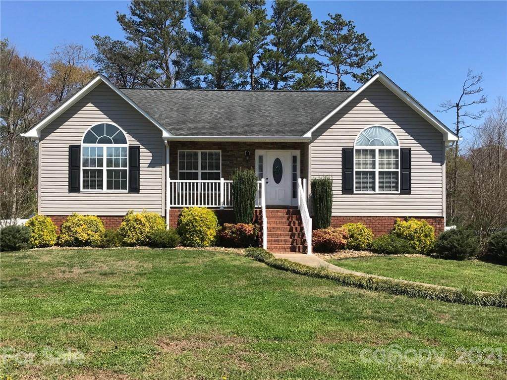 9081 Mccray Farms Drive - Photo 1