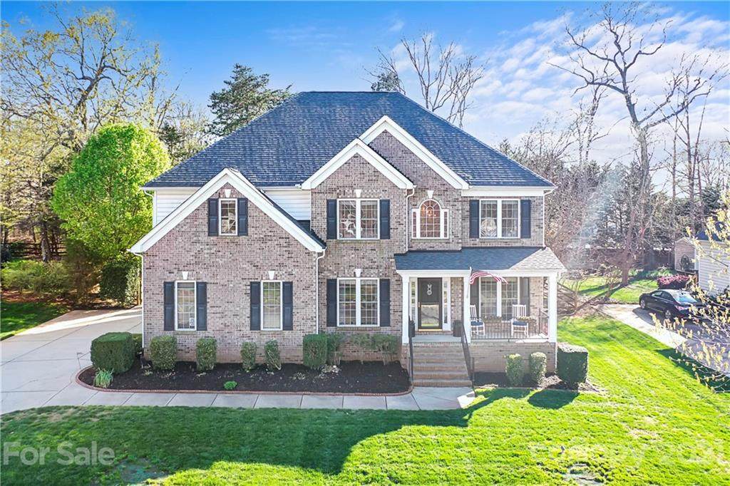 142 Weeping Spring Drive - Photo 1