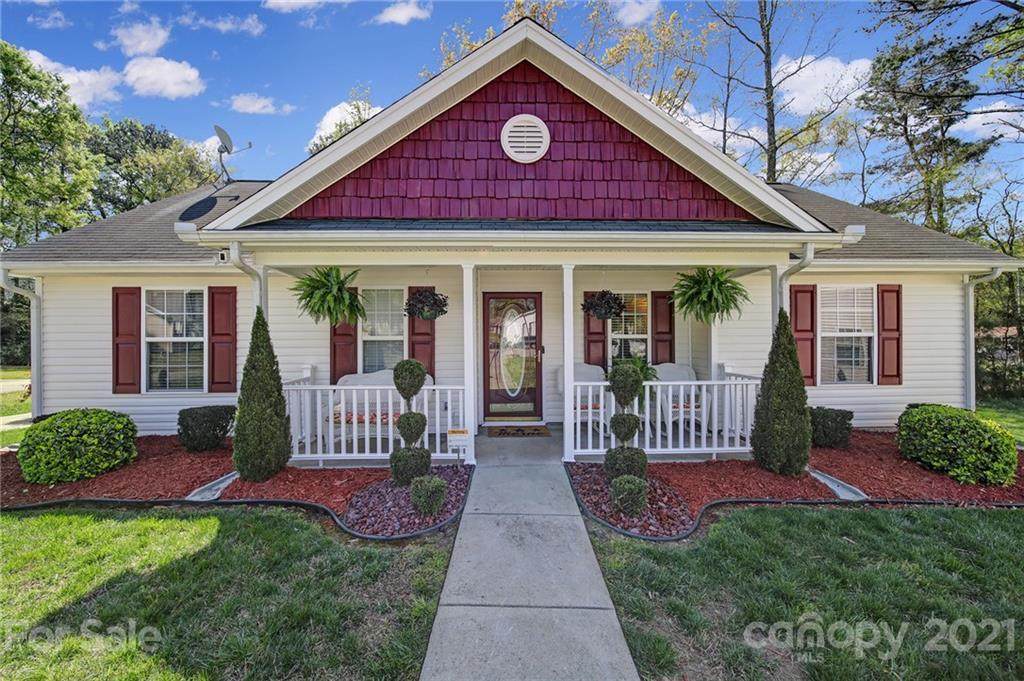 852 Horseman Drive - Photo 1