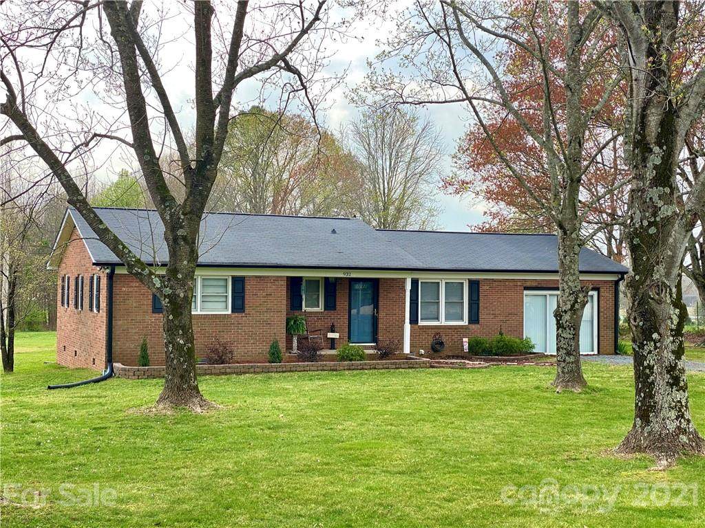 932 Smith Grove Road - Photo 1