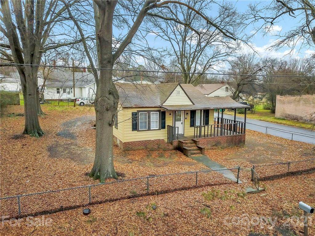 1002 Wood Street - Photo 1
