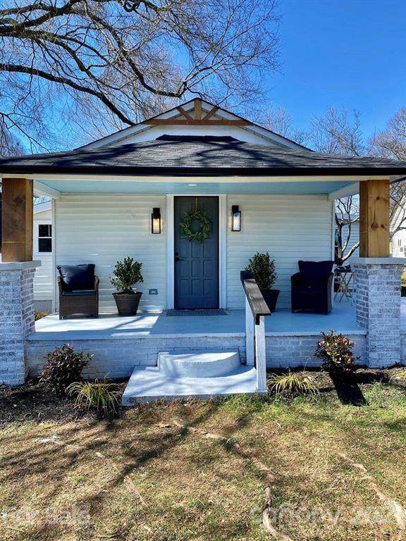 135 Estelle Road - Photo 1